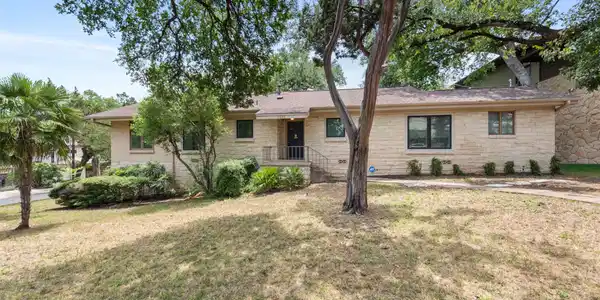 3401 Clearview DR