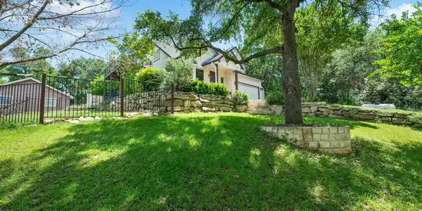 5203 Pryor LN