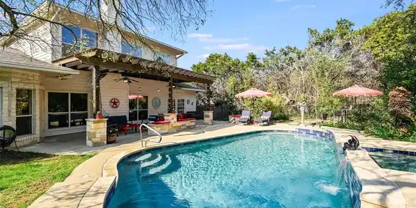 310 Plum DR