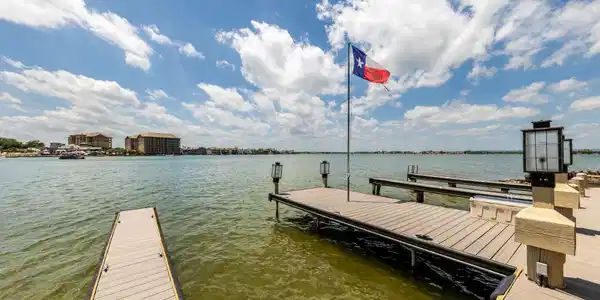 402 Island DR
