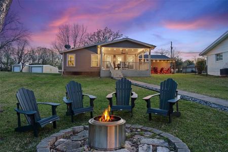 1504 Bluebonnet LN