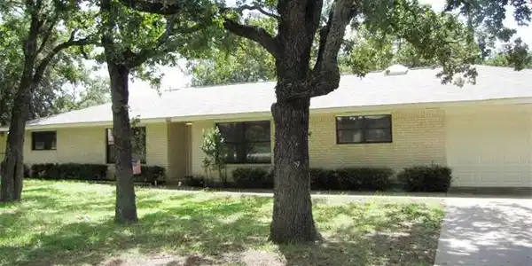 122 S Chaparral