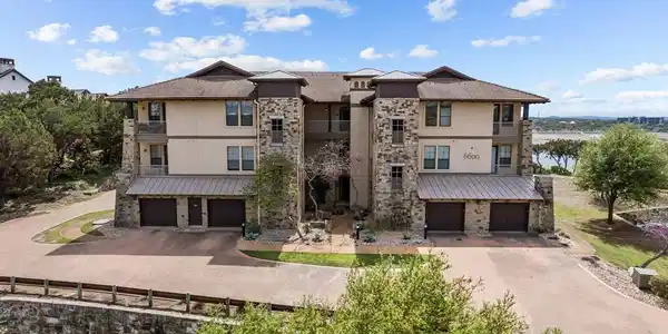6600 Lantern View DR