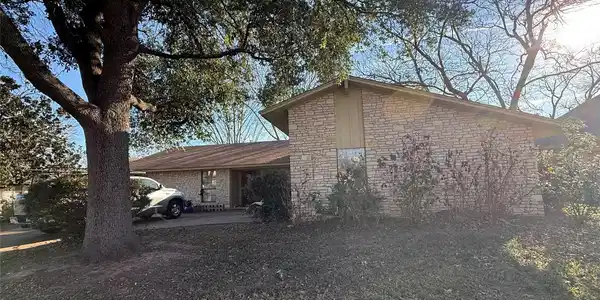 305 Columbine ST