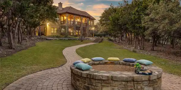 17512 Regatta View DR