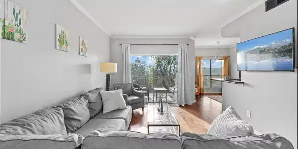 6000 Shepherd Mountain CV