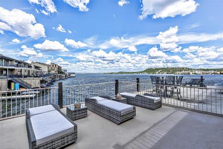 109 Island DR