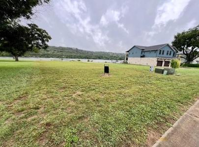 904 Pecan CIR
