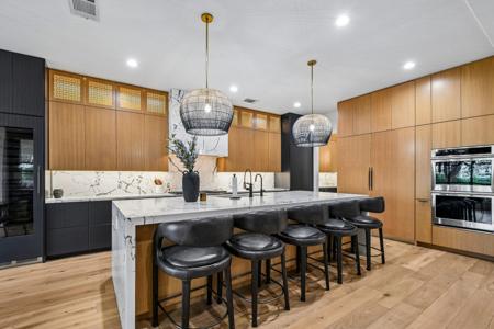 449 Santaluz LN