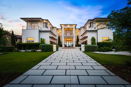 912 Watercliffe