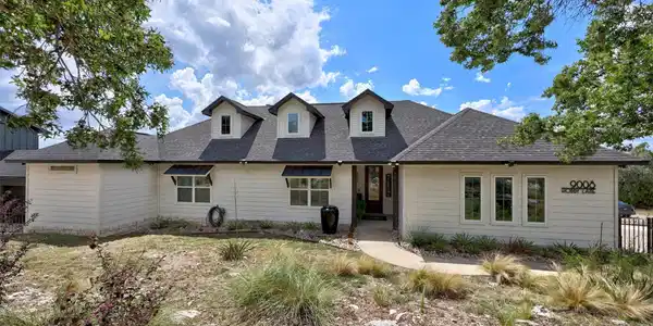 9008 Hobby LN