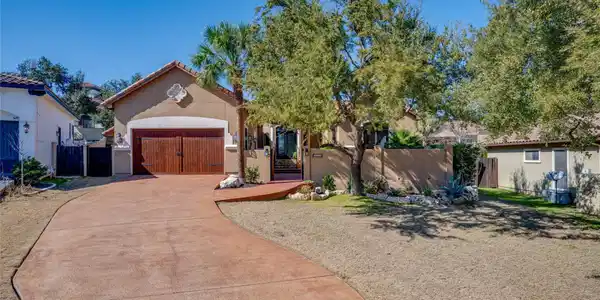 2902 Pamella CT