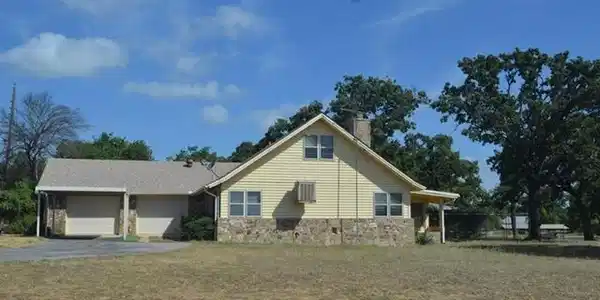 1644 Breeze WAY