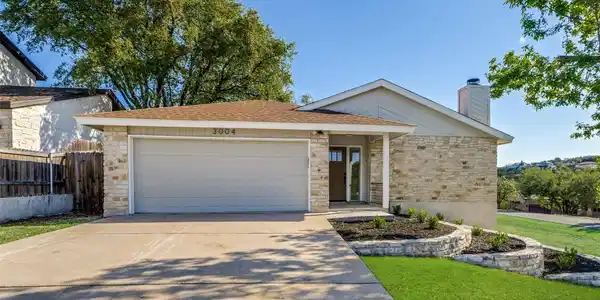 3004 Boone DR