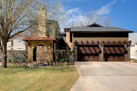 136 Paseo Del Rio