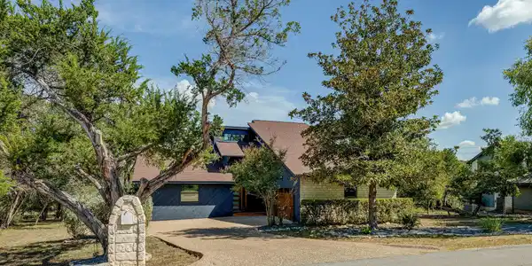 409 Palos Verdes DR