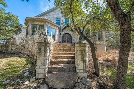 209 Lakeview CIR