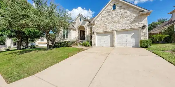 8233 Phantom Canyon DR