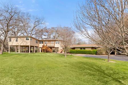 392 Guadalupe River DR