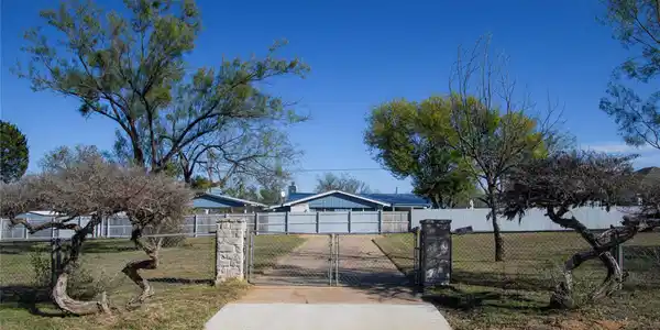 Image 4 Image 4