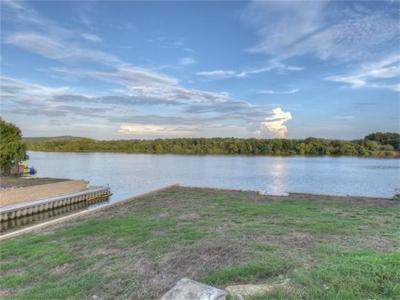940 Angelina Dr #4