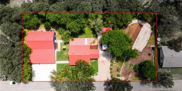 11 Cliffside CIR