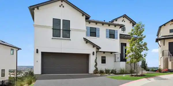6 Maybury WAY