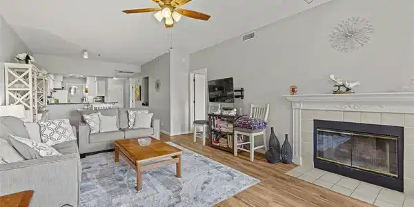 3404 American DR