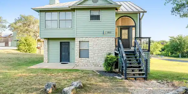 1501 Ridge Harbor DR
