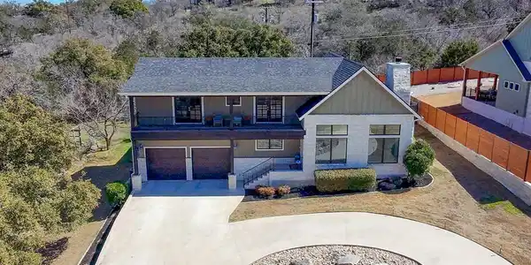 103 Gateway PKWY