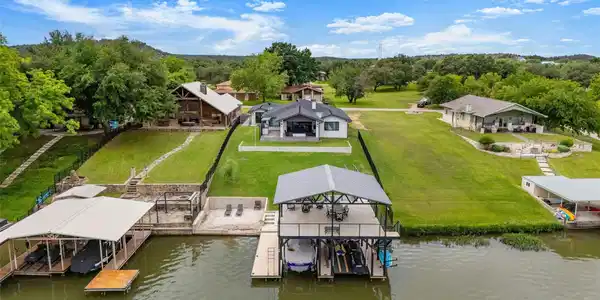 202 Mesquite DR
