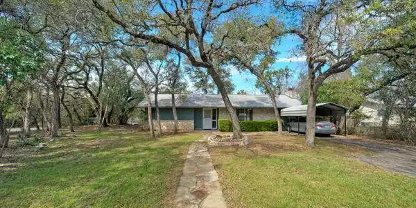5600 Lakeview DR