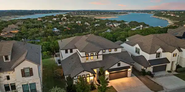 2402 Sunset Vista CIR