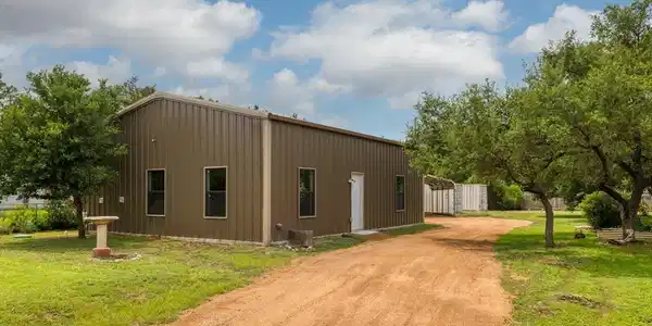 15609 Enid DR
