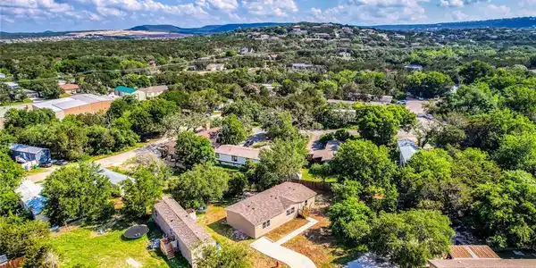 7106 Chippewa CIR