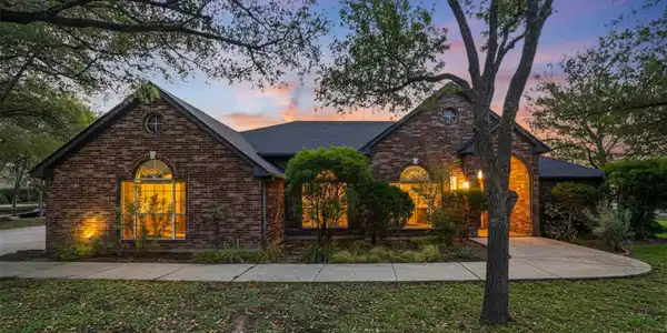 550 Peterson LN