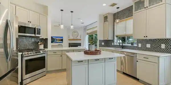 12506 Canyon Glen DR