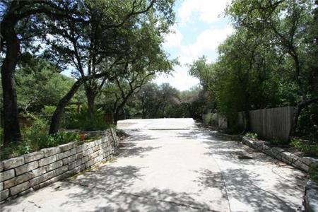 203 N Lake Hills Dr