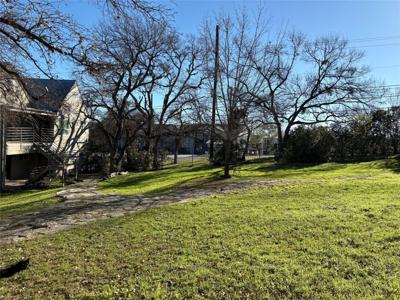 1514 Parker LN