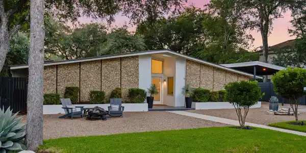412 Ridgewood RD