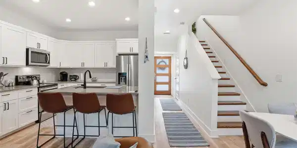 512 Palmer DR