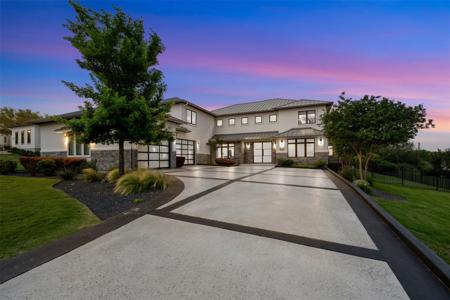901 Cypress Grove DR