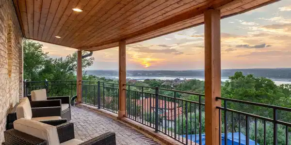 15902 Soleil CT