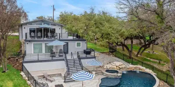 205 Beaver CIR