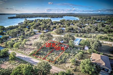 Lot 84 W Bluebriar DR