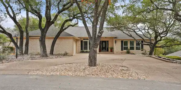 112 Spellbrook LN
