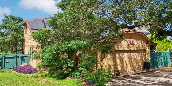 15405 Sutton DR