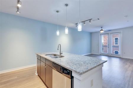 1900 Barton Springs RD