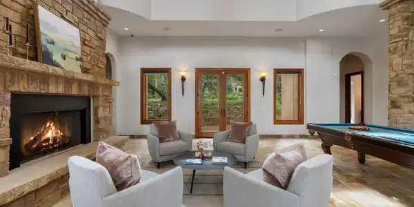 312 Camino Arbolago