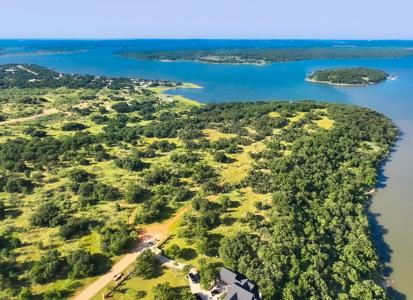 382 Oak Point DR